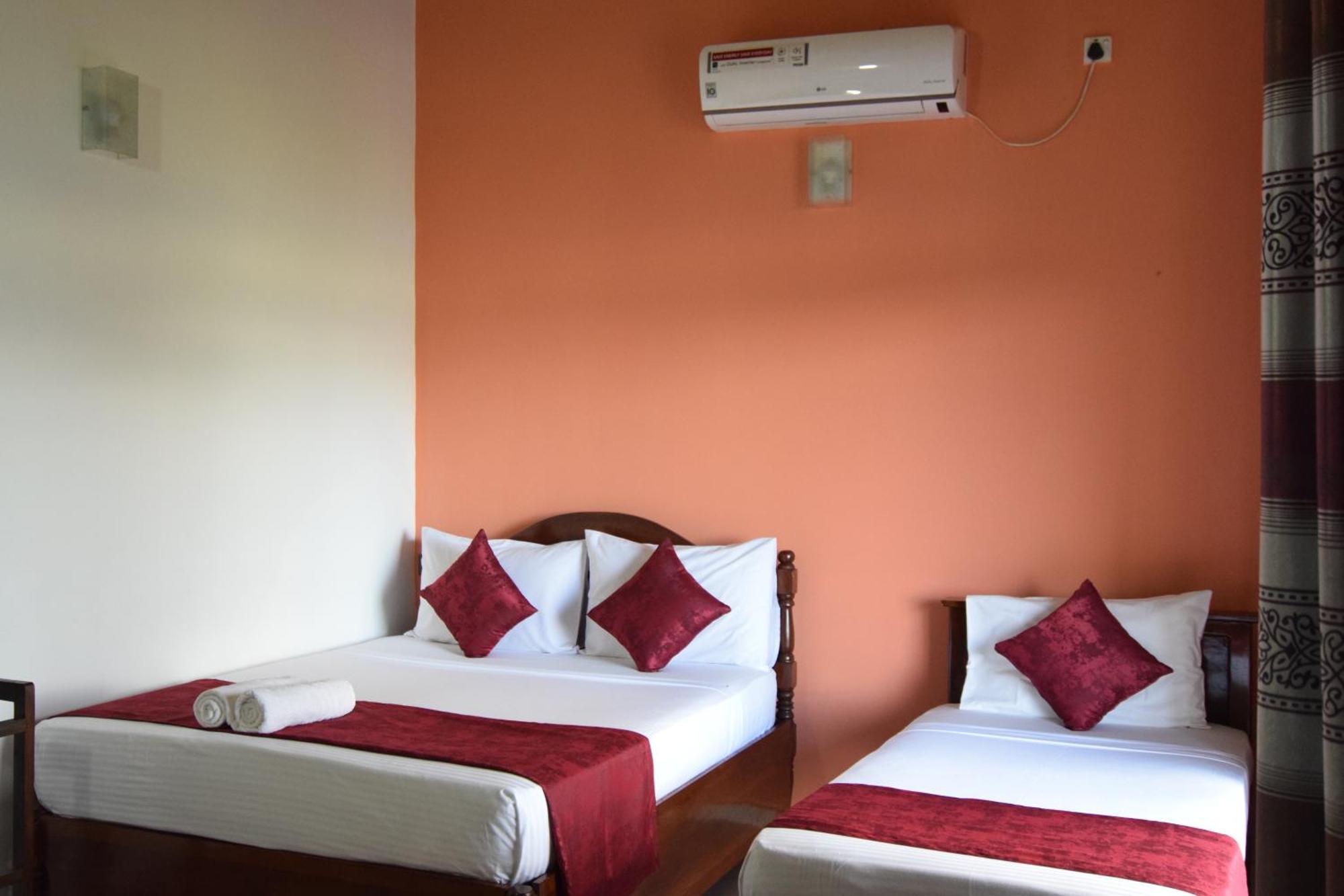 Serenity Hill Oasis Kandy Exterior foto